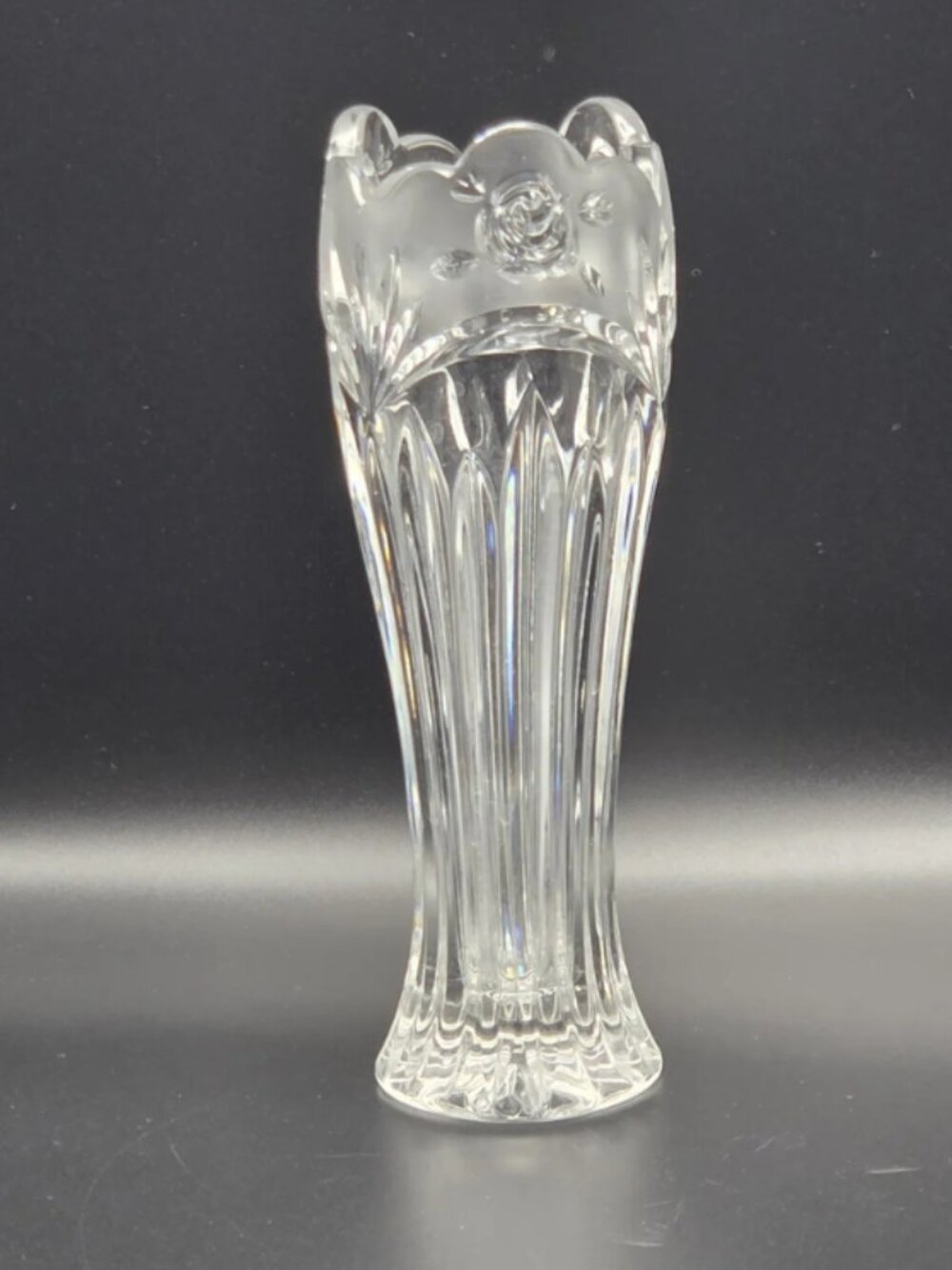 Oneida NIB VINTAGE Crystal SOUTHERN GARDEN Bud Vase, 1992, H-7"